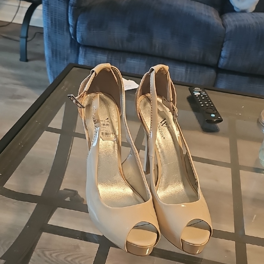 Worthington Tan Peep-Toe Heels